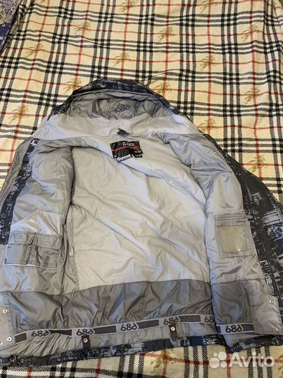 Сноубордическая куртка 686