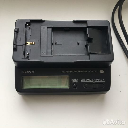 Зарядное устройство Sony AC-V700. Sony VX2100
