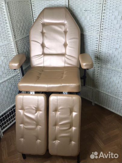 Кушетка стационарная