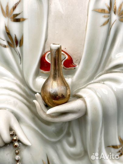 Статуэтка Девушка на лотосе Китай