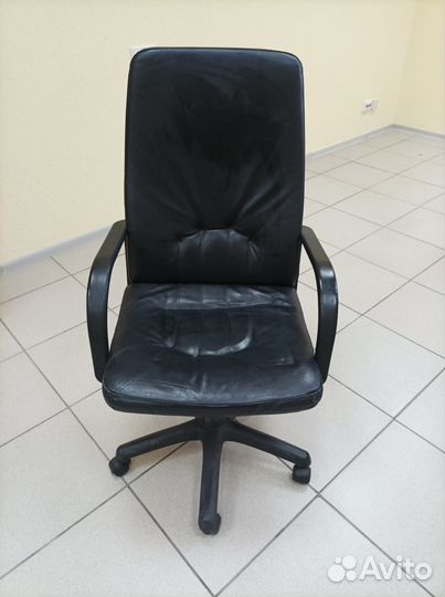 Офисное кресло бу