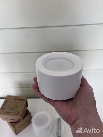 Светильники потолочные новые метал. корпус