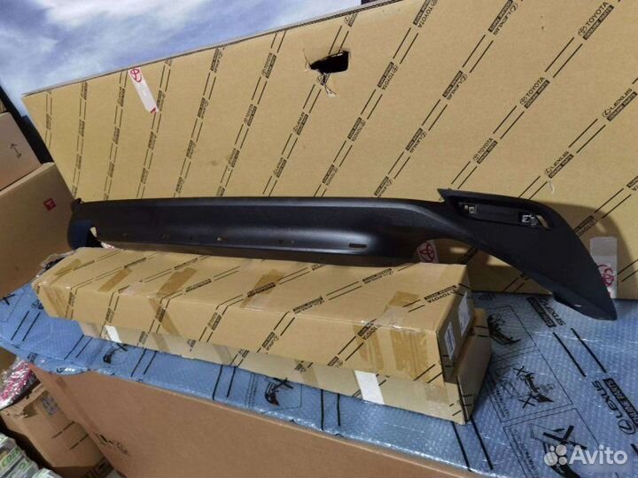 Юбка бампера задняя Toyota Camry 70