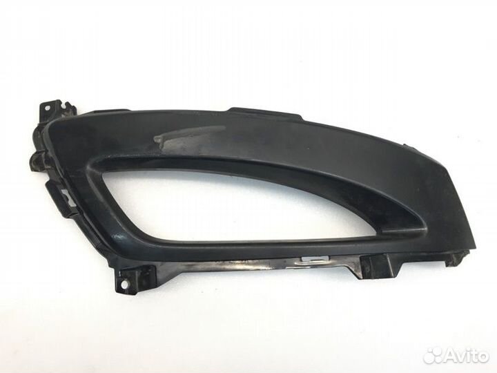 Накладка противотуманной фары передняя правая Kia