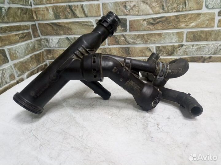 Корпус термостата Audi Q3 8U 2.0 TDI 2016