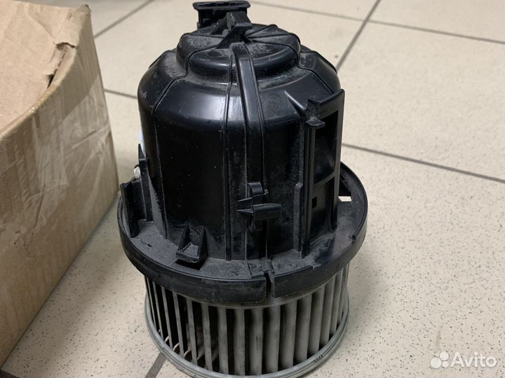 Моторчик печки Land-Rover Range Rover Evoque