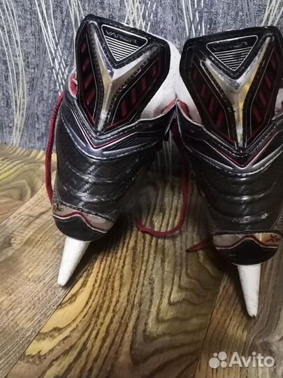 Хоккейные коньки бауэр