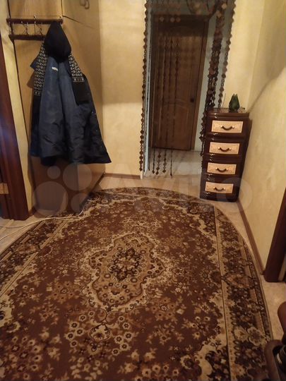 4-к. квартира, 100 м², 2/3 эт.