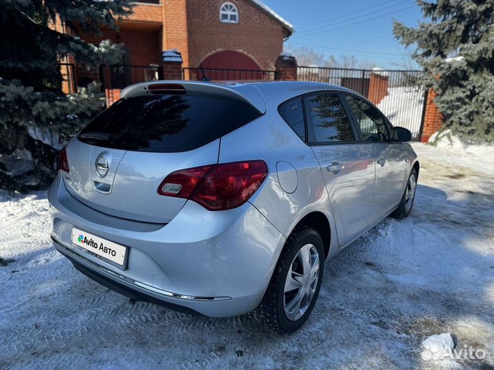 Opel Astra 1.6 МТ, 2013, 139 000 км