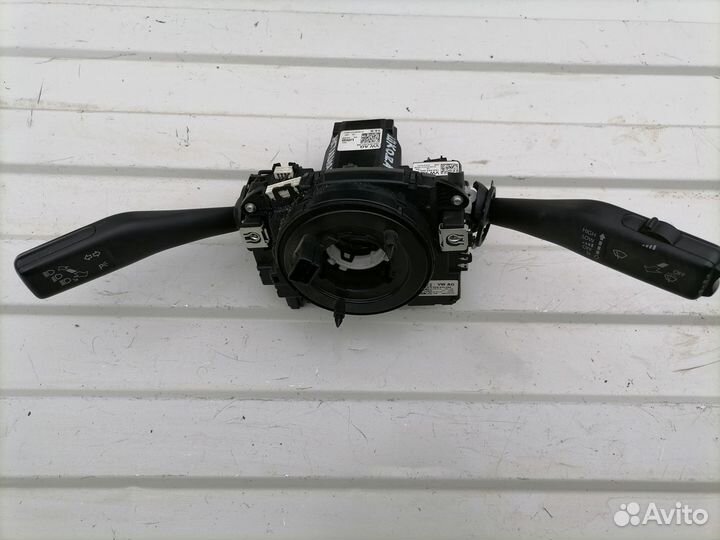 Подрулевой переключатель Skoda Octavia A5