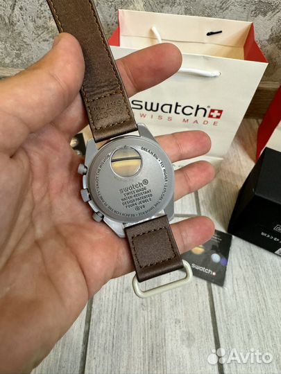 Наручные часы Swatch x Omega Saturn