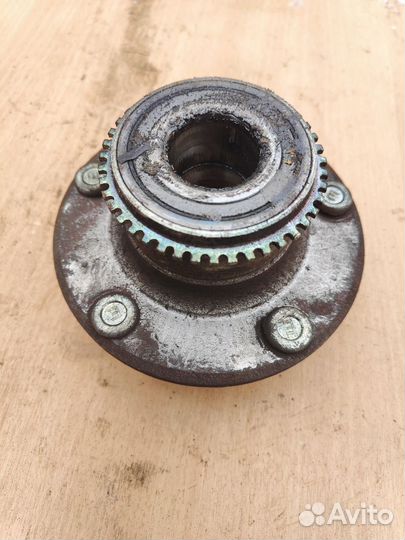 Задняя ступица Лансер 9 2,0 5 шпилек