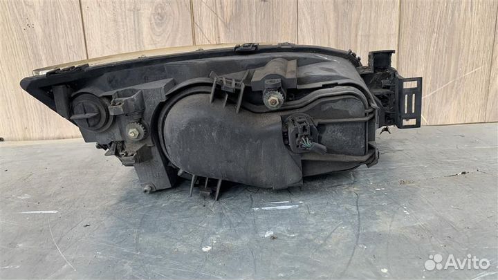 Фара левая от Ford Mondeo III 2000-2007