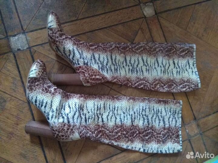 Сапоги крокод.кожа разм.39