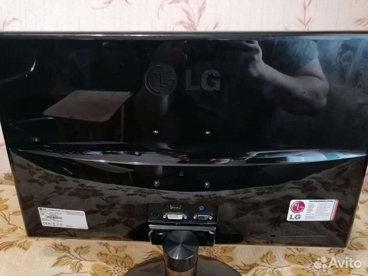 Монитор LG flatron 236V-PN
