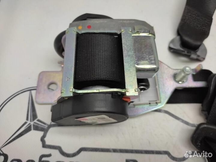 Ремень безопасности задний левый w166 GLE-class