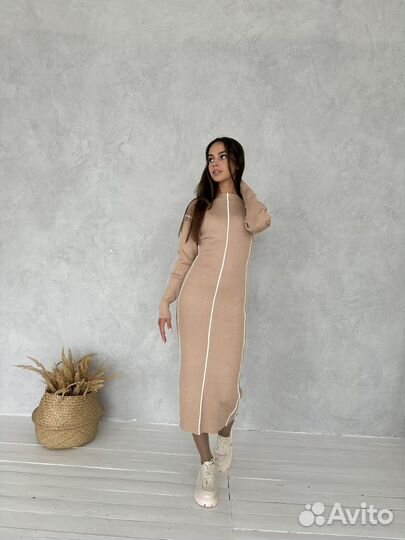 Платье трикотажное женское