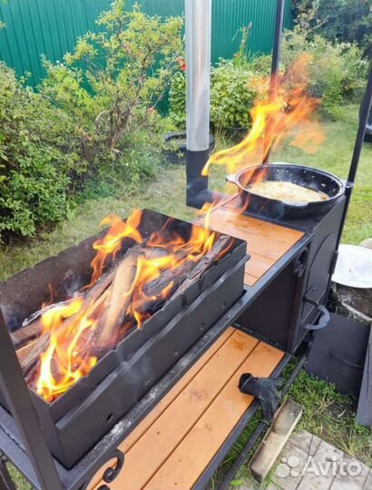 Мангал с печью и крышей