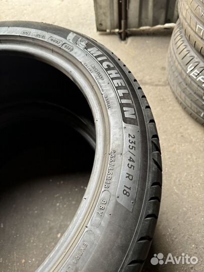 Michelin Primacy 4 235/45 R18 98Y