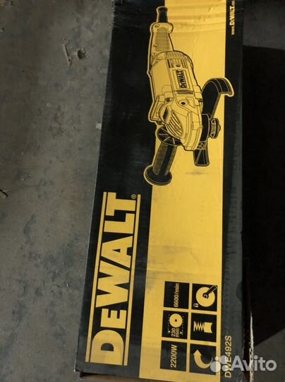 Ушм (болгарка) DeWalt DWE 492 S ф230мм