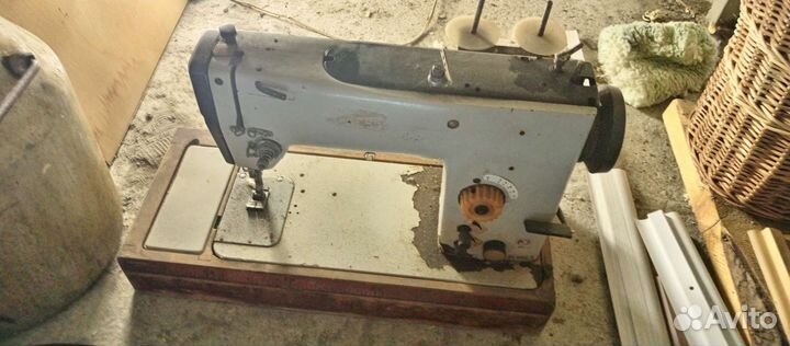 Швейная машина Veritas