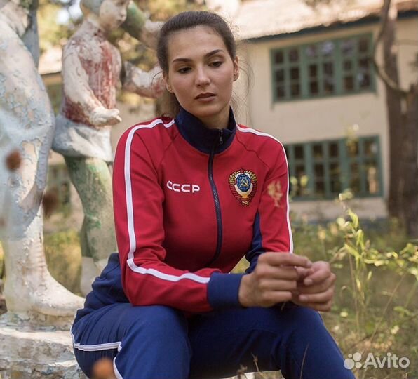 Женский спортивный костюм с символикой СССР