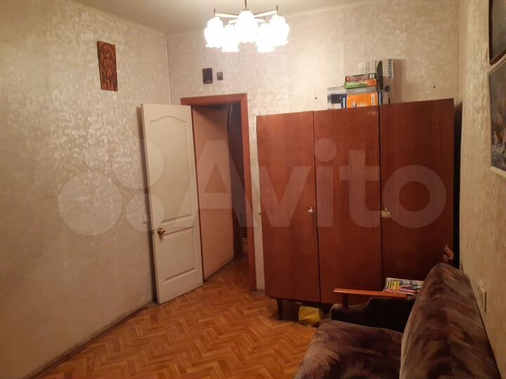 3-к. квартира, 70 м², 2/5 эт.