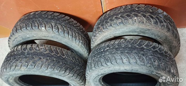 Goodyear UltraGrip Extreme 195/65 R15 91T