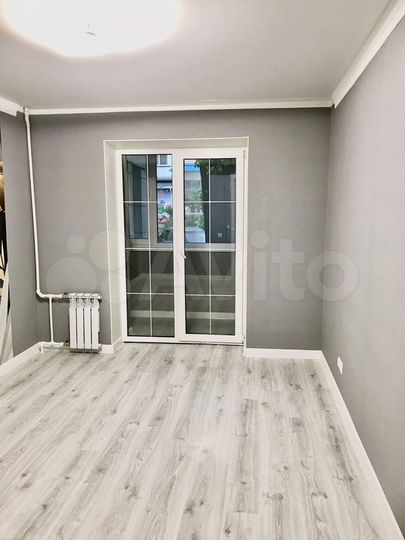 2-к. квартира, 56 м², 1/9 эт.