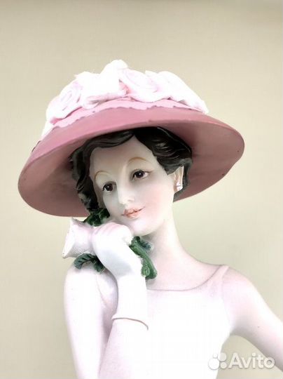 Статуэтка полистоун