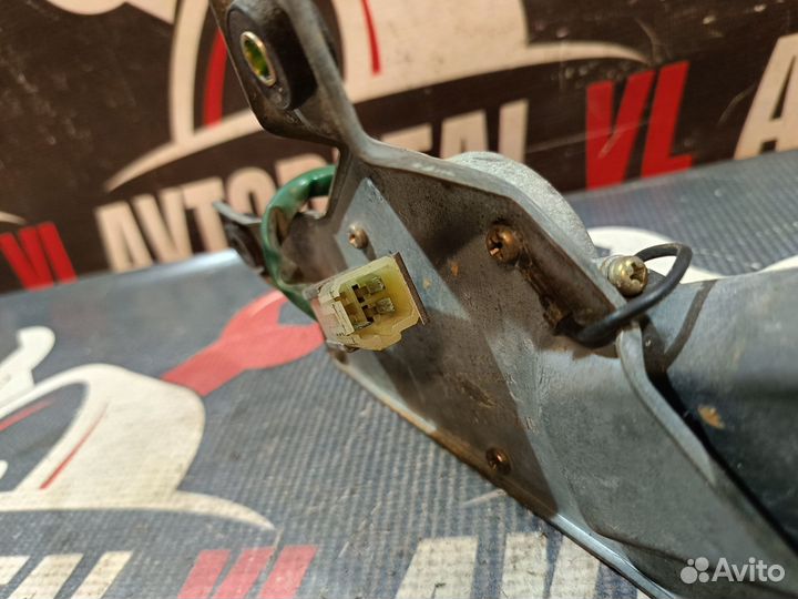 Моторчик стеклоочистителя Mitsubishi Delica 3 P25W