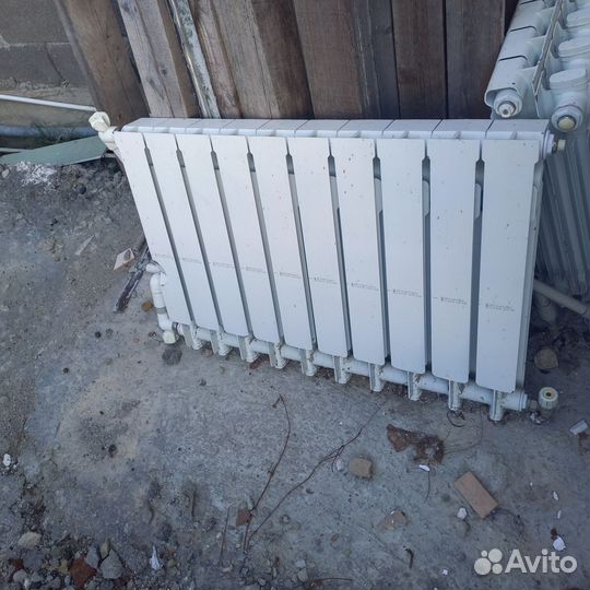 Радиаторы отопления бу(только сегодня)