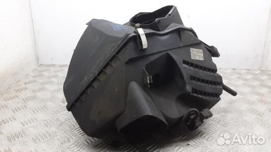 Корпус воздушного фильтра audi A6 C6 (99H02NQ01)