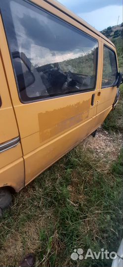 Volkswagen T4