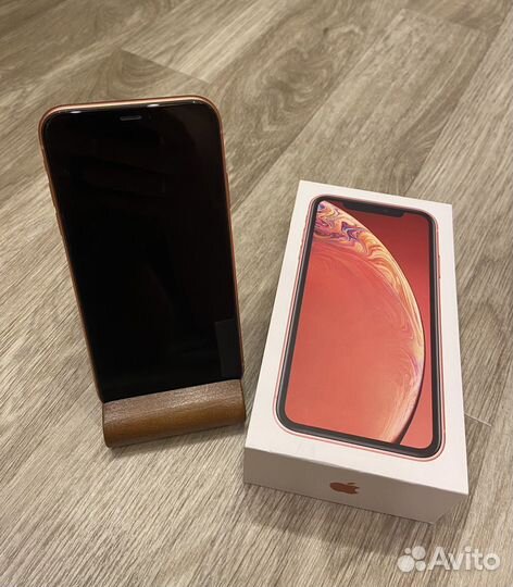 iPhone Xr, 64 ГБ