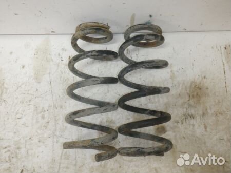 Пружина задняя Акура