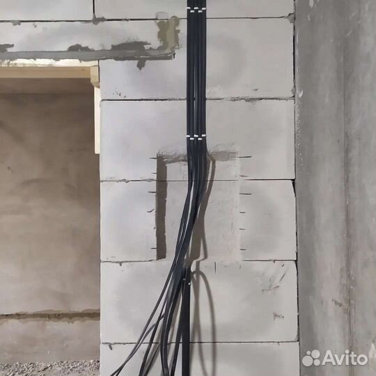 Электрик электромонтажник