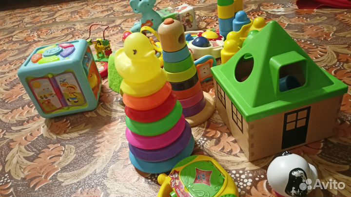 Игрушки для малышей пакетом