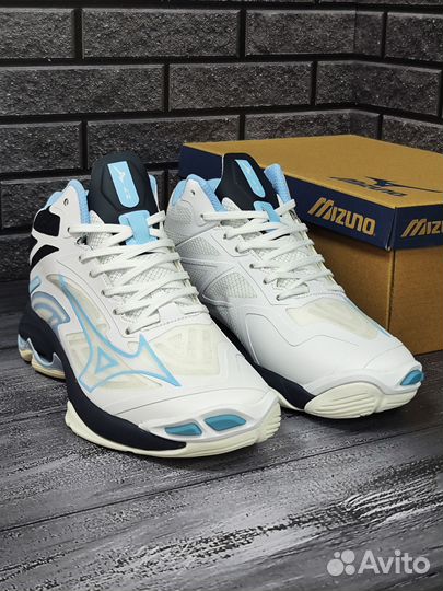 Кроссовки mizuno женские