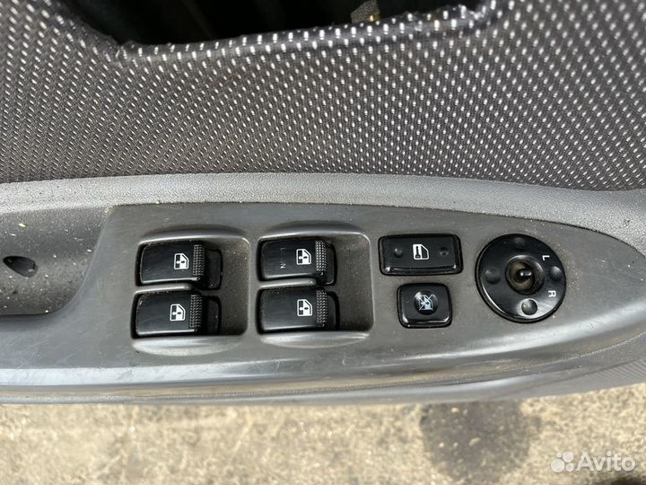 Блок стеклоподъемников kia rio 2