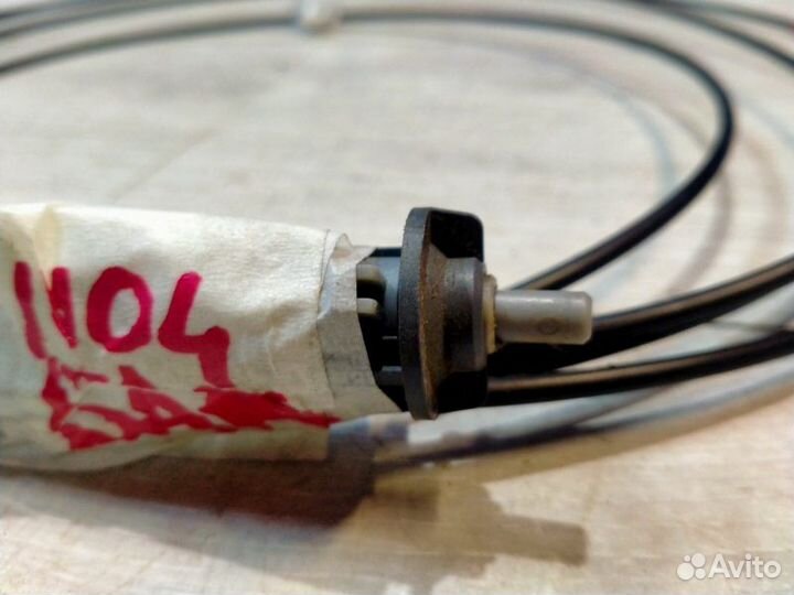 Трос лючка бака Toyota Mark Ii GX-110 1GFE 2003.09