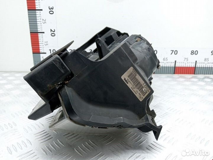 Фара передняя для Renault Megane 2 8200412741