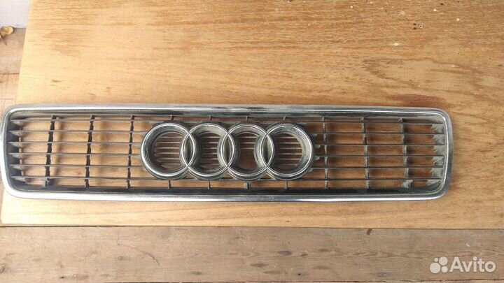 Решетка радиатора ауди B4