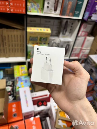 Блок зарядки iPhone 20w