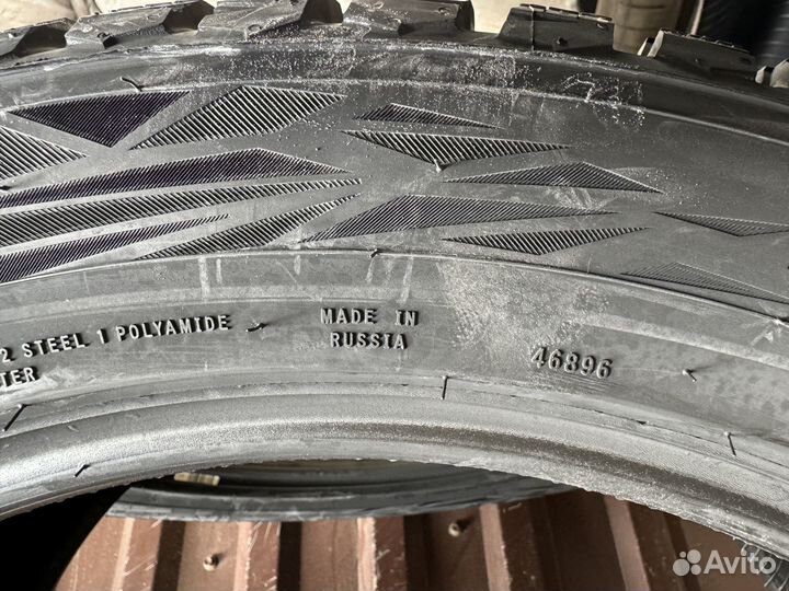 Ikon Tyres Autograph Ice 9 SUV 275/45 R20 110T