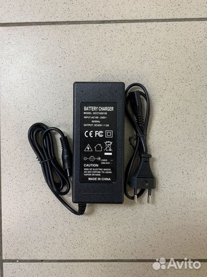 Зарядное устройство для электросамоката Kugoo M2