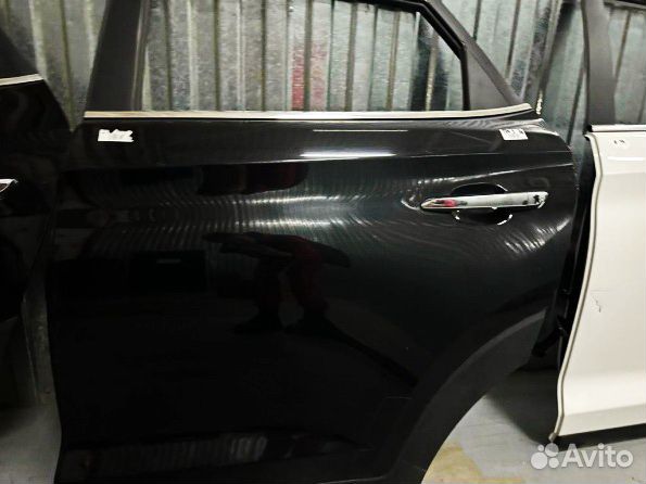 Левая задняя дверь Hyundai Tucson 3