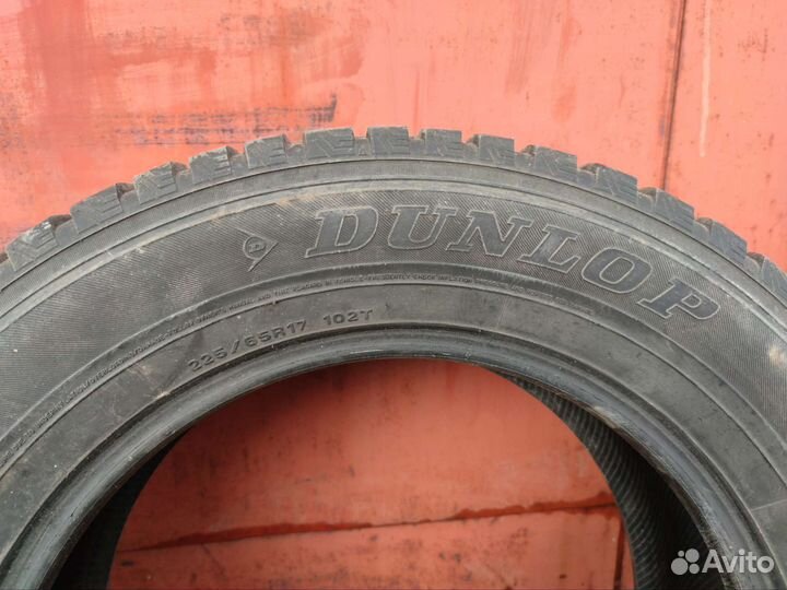 Dunlop SP Winter Ice 01 225/65 R17