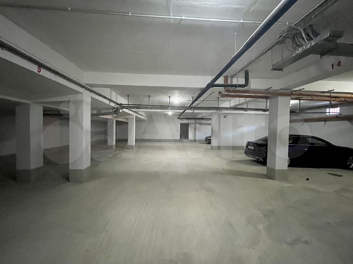 Машиноместо, 13 м²