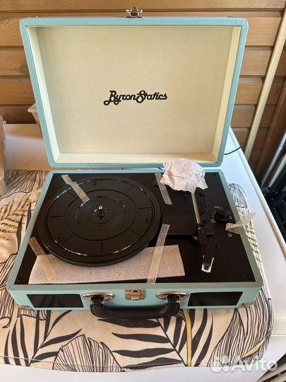 Проигрыватель винила byron statics